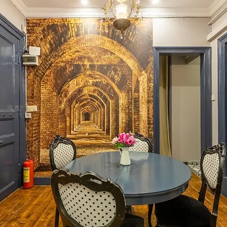 Daire Ganbaru Tours - Flats In Galata İstanbul