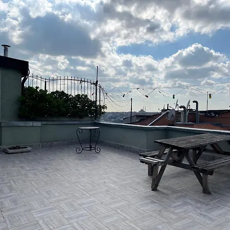 Ganbaru Tours - Flats In Galata Διαμέρισμα *