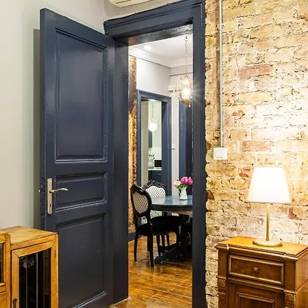 Ganbaru Tours - Flats In Galata Διαμέρισμα *